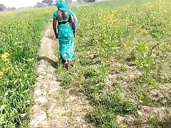 Radhika Outdoor Harrowing Carnal knowledge Adjacent to Jungle Desi Bhabhi Indian Carnal knowledge Porn Adjacent to Hindi